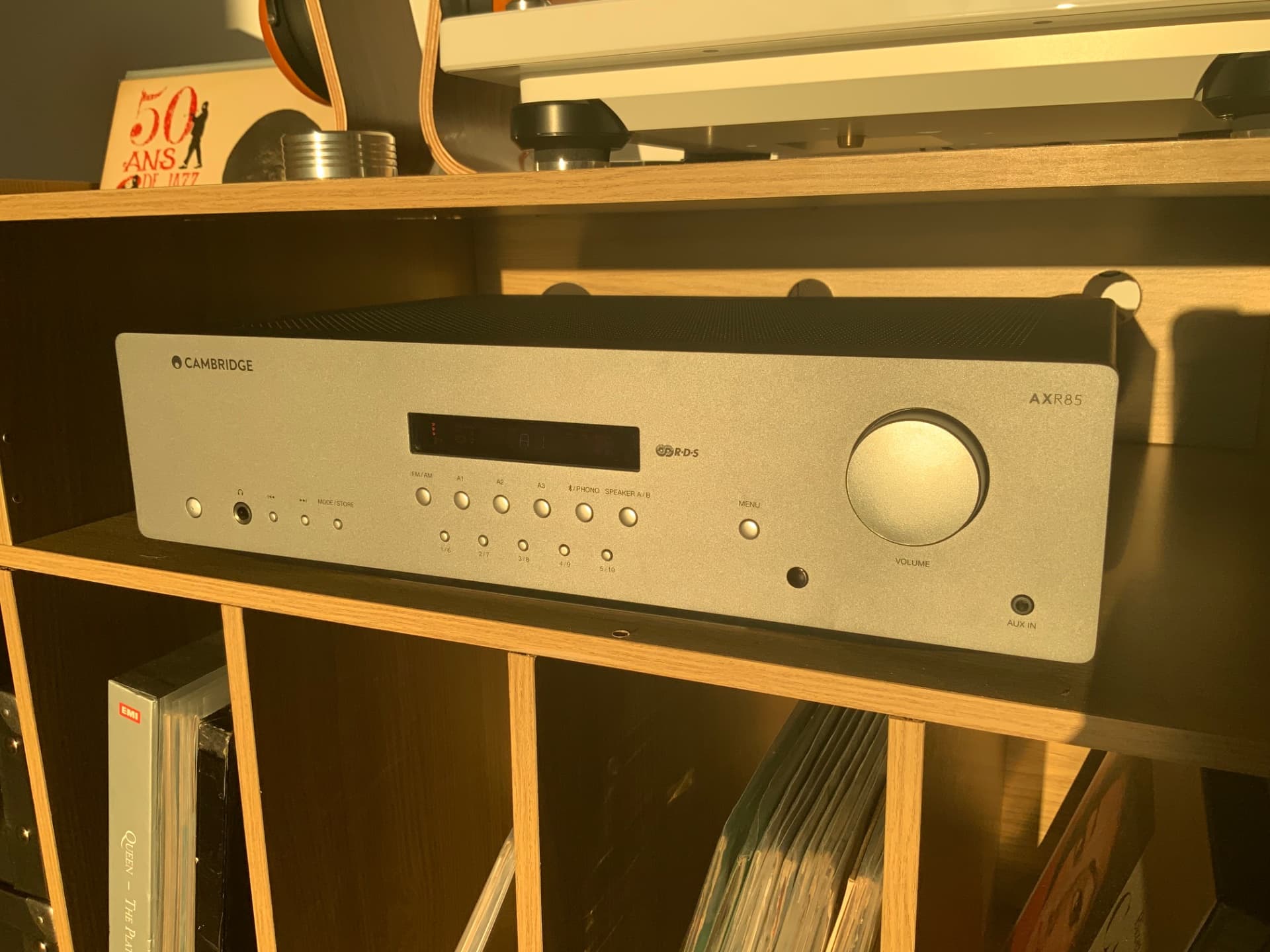 Cambridge Audio AXR85